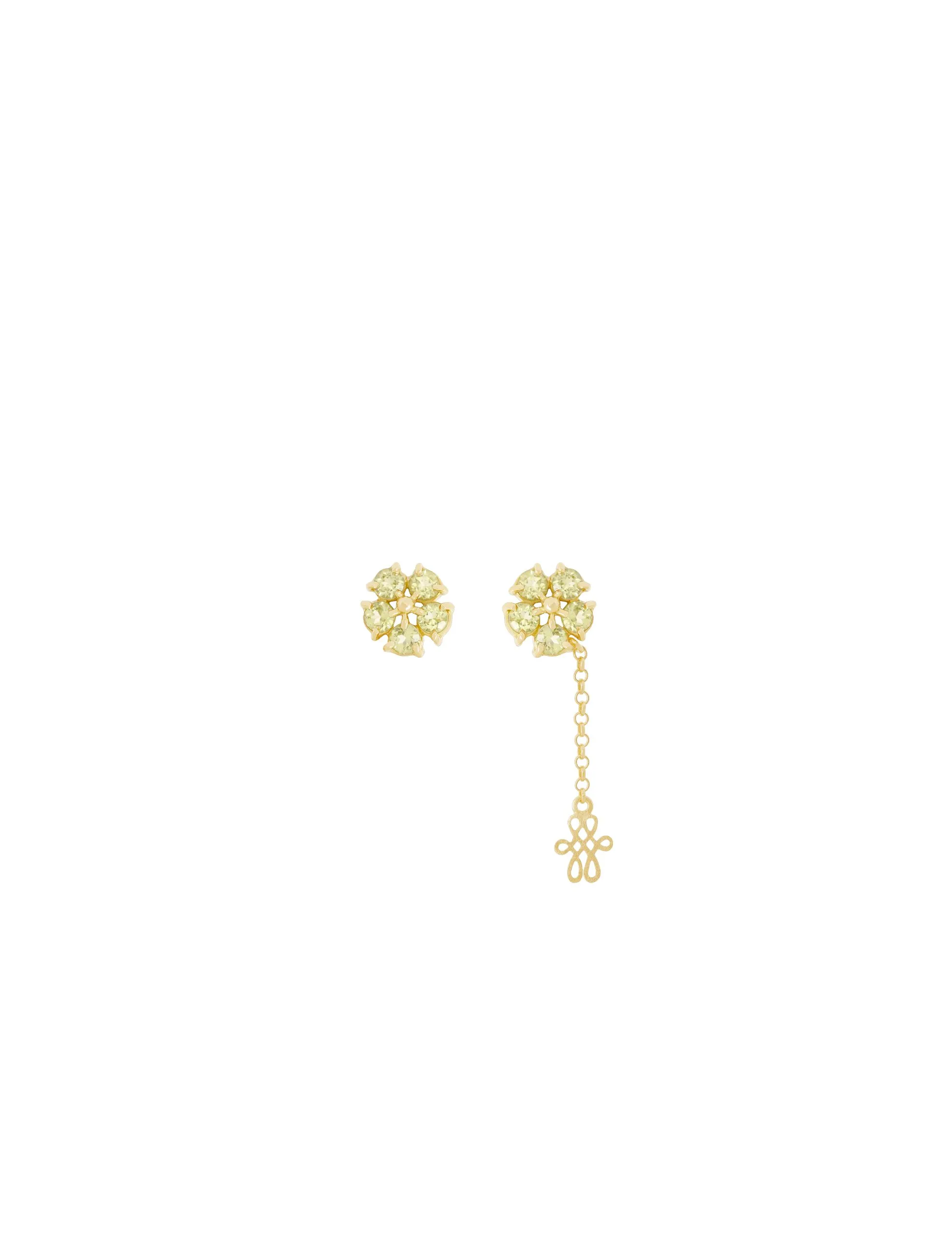 Brinco Flor Lis Peridoto M Still Brinco Flor Lis Peridoto M - Imagem 1
